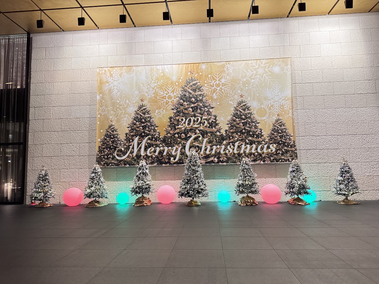 Osaka Metro本町ビル クリスマスイルミネーション実施中